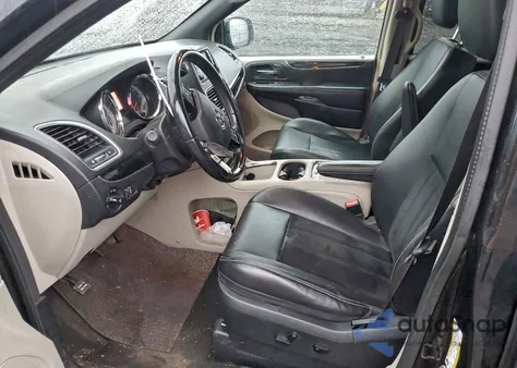 2018 Dodge Grand Caravan Sxt z USA, uszkodzony, nr VIN 2C4RDGCG8JR346530